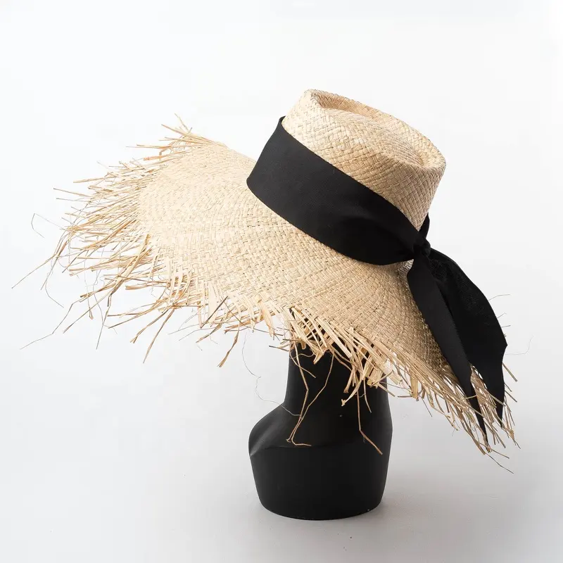 Stylish Straw Hat in Kuwait